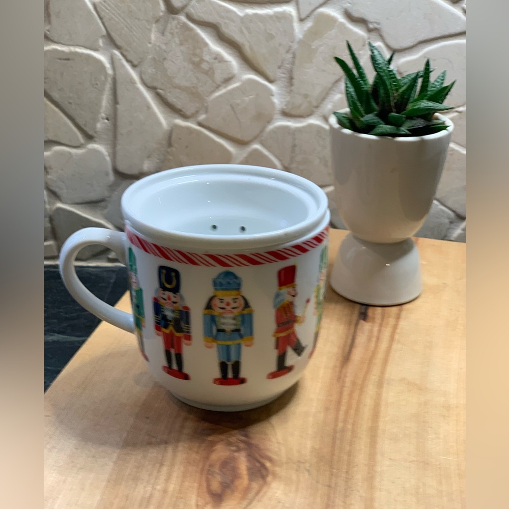 ABBOTT | Nutcracker Mug with Ceramic Infuser